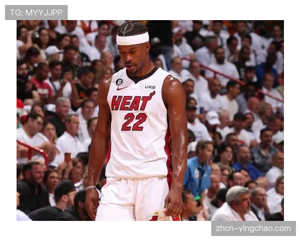 巴特勒因背部紧张缺席训练,其出战状态影响热火整体攻防效率 巴特勒因背部紧张缺席训练,其出战状态影响热火整体攻防效率